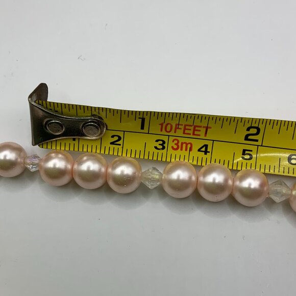 Pink Faux Pearls Vintage AB Iridescent Beads Classic Elegant Necklace - Picture 5 of 6